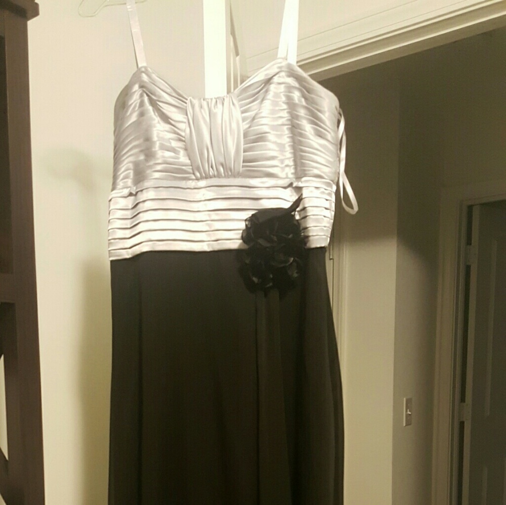 Silk top dress! 1 time use!! Very elegant-wedding